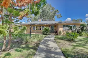 2387 Washington Rd, Mount Dora, FL 32757 - Photo 1