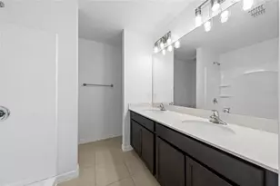 1892 Amber Sweet Cir, Dundee, FL 33838 - Photo 18