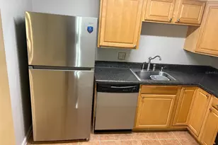 360 Lakepointe Dr, Altamonte Springs, FL 32701 - Photo 6