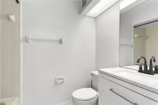 7808 Sugar Brook Ct, Orlando, FL 32819 - Photo 18