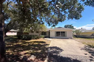 441 Ridge Dr, Sanford, FL 32773 - Photo 2