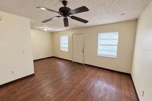 3017 Reiter Dr, Auburndale, FL 33823 - Photo 2