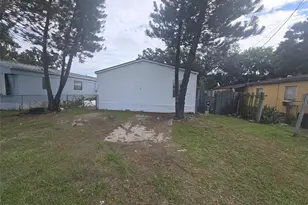 10012 Indiana St, Gibsonton, FL 33534 - Photo 4