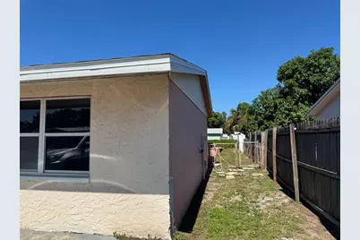 5821 90th Avenue N, Pinellas Park, FL 33782 - Photo 2
