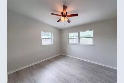 1371 Jeffords Street, Clearwater, FL 33756 - Photo 4