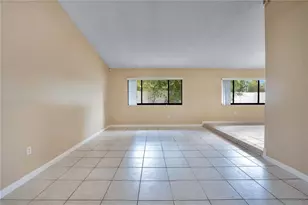 8422 Margarita Dr, Orlando, FL 32817 - Photo 6
