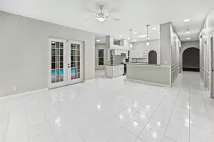 5111 Queen Palm Terrace NE, Saint Petersburg, FL 33703 - Photo 12