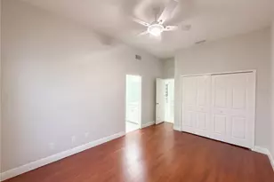 5111 Queen Palm Terrace NE, Saint Petersburg, FL 33703 - Photo 20