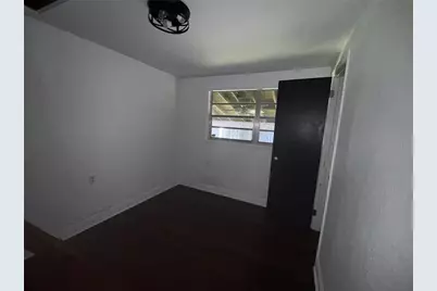 406 E Young Street, Plant City, FL 33563 - Photo 8