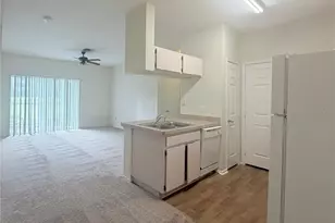 12906 Sanctuary Cove Dr, Temple Terrace, FL 33637 - Photo 4