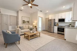 724 Ellwood Ave, Orlando, FL 32804 - Photo 2