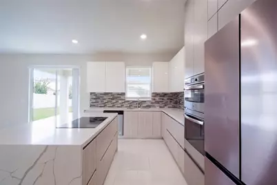 2722 Forestdale Street, Saint Cloud, FL 34771 - Photo 6