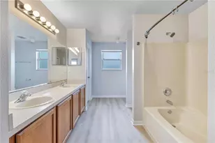 3260 Amberley Park Cir, Kissimmee, FL 34743 - Photo 24