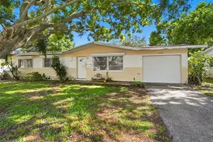 6226 42nd Ave N, Saint Petersburg, FL 33709 - Photo 2