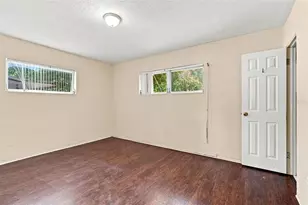 6226 42nd Ave N, Saint Petersburg, FL 33709 - Photo 16