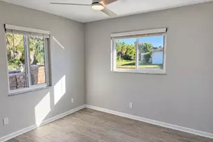 1476 N Mangonia Dr, West Palm Beach, FL 33401 - Photo 20