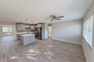 1476 N Mangonia Dr, West Palm Beach, FL 33401 - Photo 8