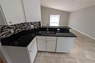913 Stallion Way, Valrico, FL 33594 - Photo 6