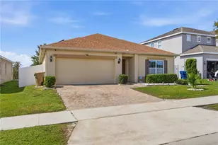 272 Sparrow Hawk Dr, Groveland, FL 34736 - Photo 2