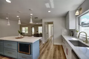 3025 Sandstone Dr, Saint Cloud, FL 34772 - Photo 12