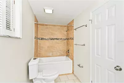 10102 Hickory Hollow Court, Tampa, FL 33615 - Photo 18