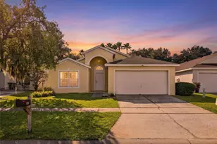 421 Bailey Cir, Davenport, FL 33897 - Photo 1