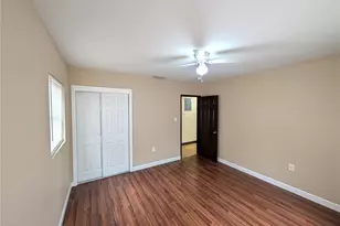 2001 E Robson St, Tampa, FL 33610 - Photo 12