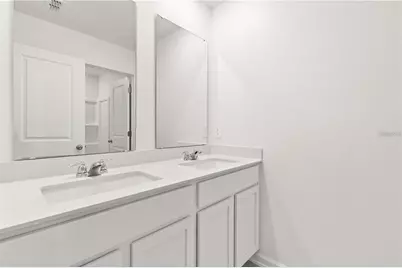 4658 Golden Knight Boulevard, Kissimmee, FL 34746 - Photo 28
