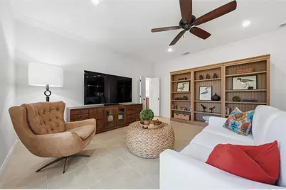 13850 Bluewater Circle, Orlando, FL 32828 - Photo 18