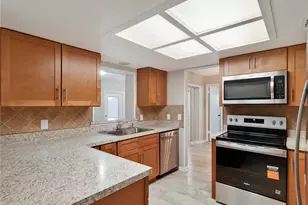 1101 Pine Sap Ct, Orlando, FL 32825 - Photo 10
