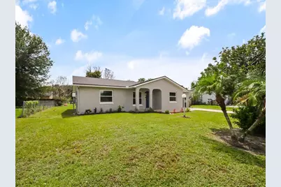 135 Iguala Drive, Kissimmee, FL 34743 - Photo 4
