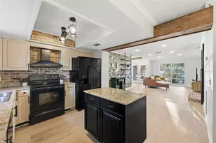 9627 Hidden Oaks Cir, Tampa, FL 33612 - Photo 26