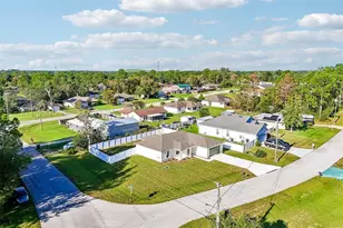 8 Hemlock Loop Course, Ocala, FL 34472 - Photo 2