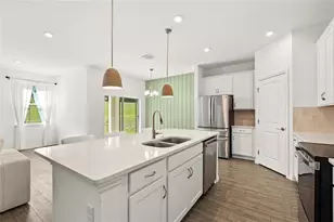 33323 Seattle Slew Dr, Sorrento, FL 32776 - Photo 4