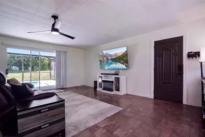 467 S Carpenter Avenue, Orange City, FL 32763 - Photo 4
