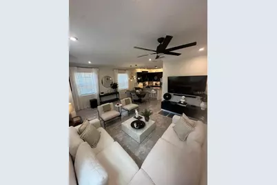 2433 Varenna Loop, Kissimmee, FL 34741 - Photo 4