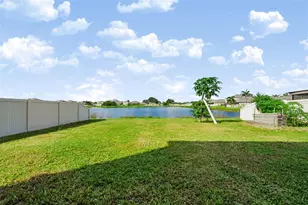 1711 Broad Winged Hawk Dr, Ruskin, FL 33570 - Photo 44