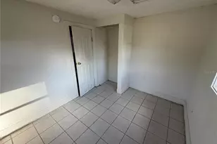 10 Lenox Ct, Deland, FL 32720 - Photo 4