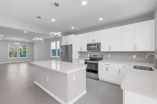 14187 Lanikai Beach Dr, Orlando, FL 32827 - Photo 4