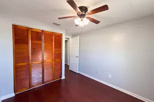16005 Woodpine Dr, Tampa, FL 33618 - Photo 10