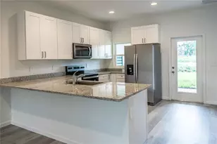 106 E 18th St, Apopka, FL 32703 - Photo 8