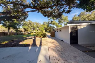 3705 Malec Cir, Sarasota, FL 34233 - Photo 38