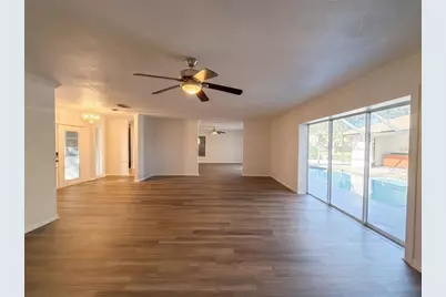 3705 Malec Circle, Sarasota, FL 34233 - Photo 8