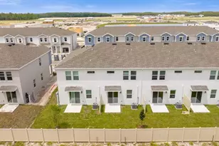 2474 Skyline Loop, Kissimmee, FL 34758 - Photo 2