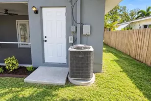 1735 New Hampshire Ave NE, Saint Petersburg, FL 33703 - Photo 18