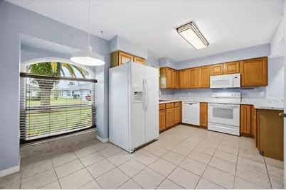 686 Paradise Point, Haines City, FL 33844 - Photo 8