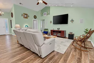 345 Oak Leaf Cir, Lake Mary, FL 32746 - Photo 4