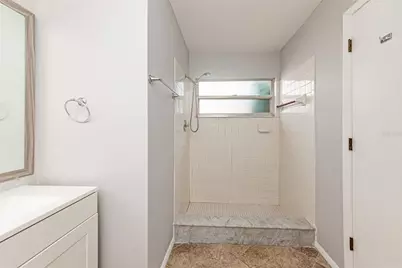 610 49th Street E, Bradenton, FL 34208 - Photo 14