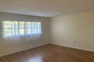 5613 Castle Oak Ct, Orlando, FL 32808 - Photo 10