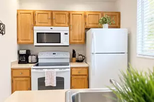 4005 Venetian Bay Dr, Kissimmee, FL 34741 - Photo 4